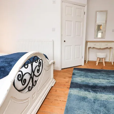 Dyson House Tatil Evi *