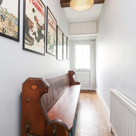 Dyson House Holiday home