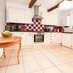 Holiday home Dyson House *