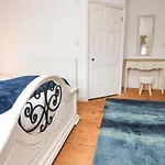 Dyson House Holiday home *