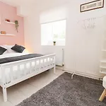Dyson House Holiday home
